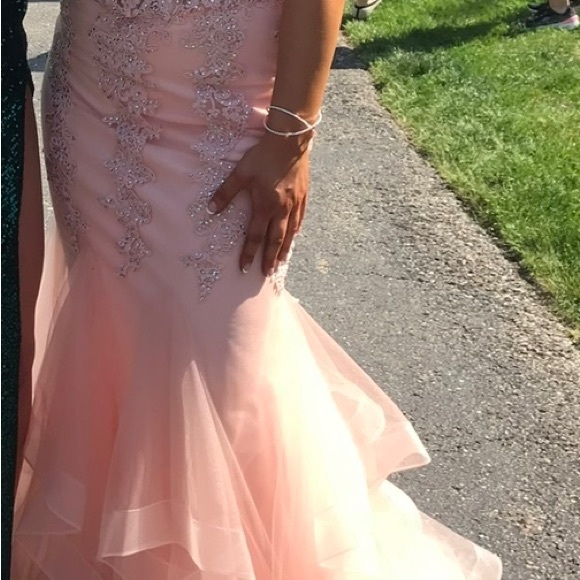 Beautiful dusty pink mermaid style, full bottom prom dress. - Picture 7 of 16